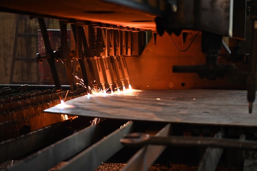 今天，向堅持在一線工作的鋼結構工人致敬