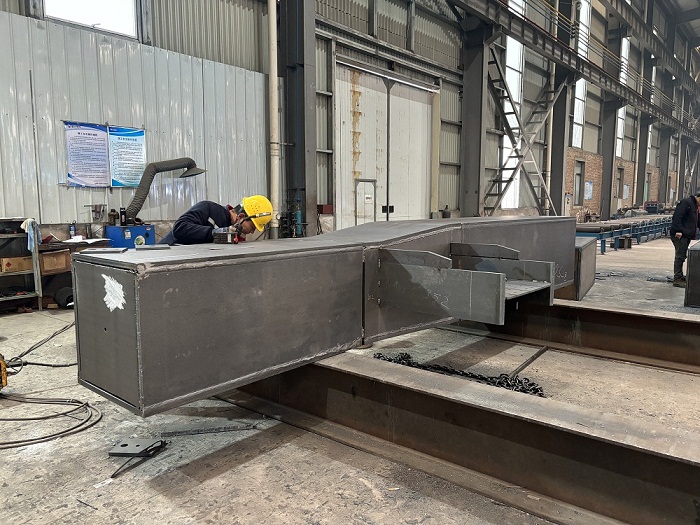 山西鋼結構公司，找山西盛大鋼構28年老廠專業承包資質